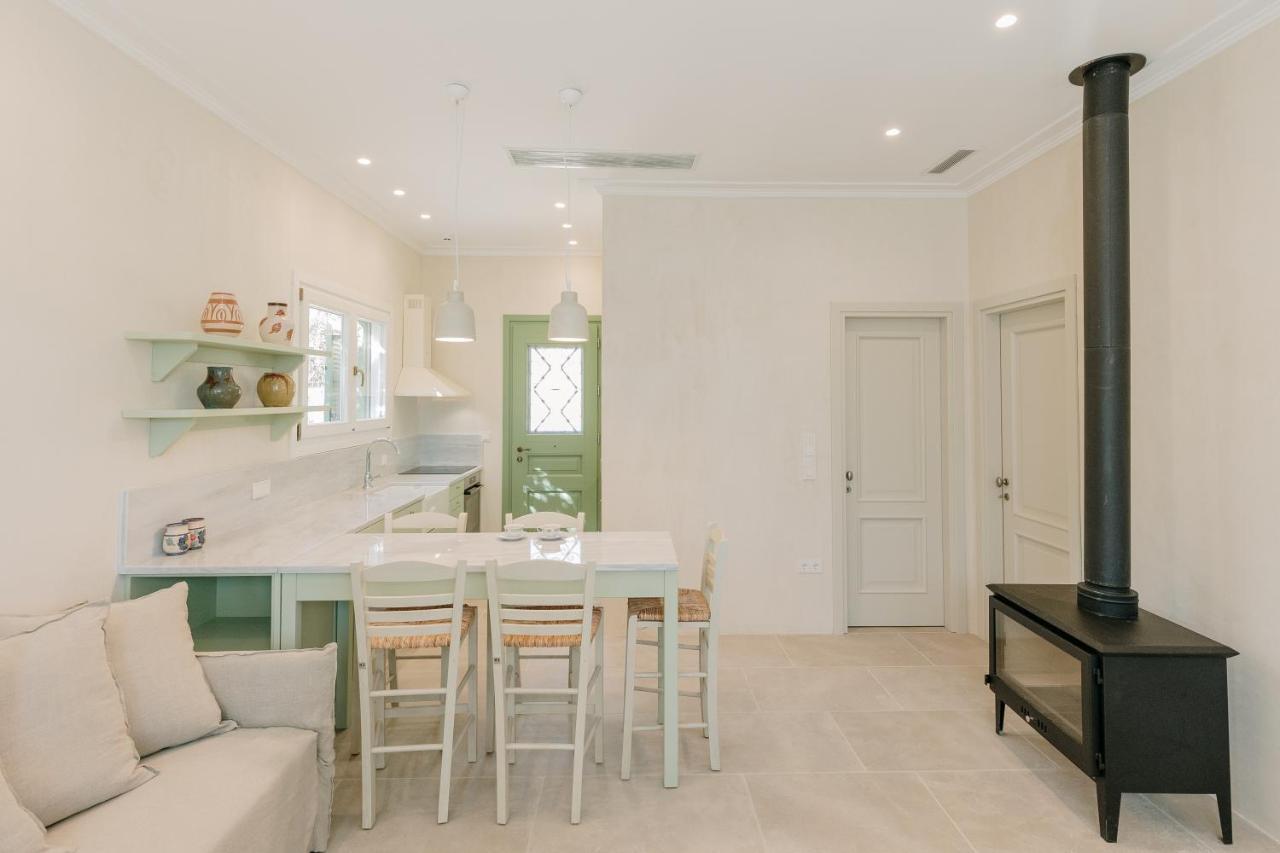 Kavet Palio Cottage Palaiontsiflikion Bagian luar foto